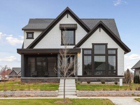 Robert Thomas Homes - Photo 1