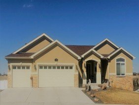 911 Roofing Solutions - Photo 0