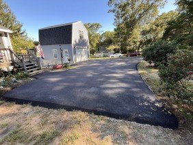 Heap Paving & Sealing Incorporated - Photo -1