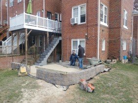 Best Landscape & Construction - Photo -1