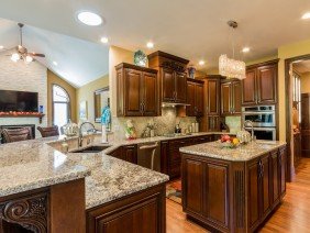 Doyle Homes - Photo 3