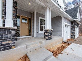 Regenscheid Custom Homes - Photo 2