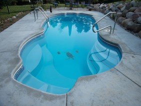 Leading Edge Pools Inc. - Photo -1