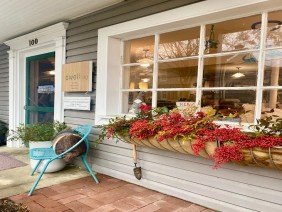 Barefoot Dwelling - Photo 2