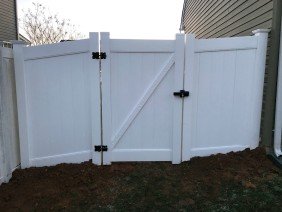 The Deck and Fence Company LLC. - Photo 1