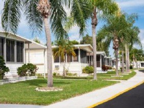 Lakeside Sales LLC - Photo 2