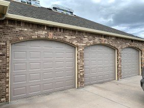307 Garage Door - Photo 1