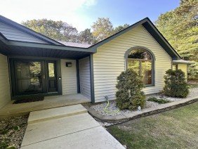 Loon Roofing & Construction - Photo 2