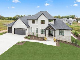 Bay Lakes Builders - Photo 2