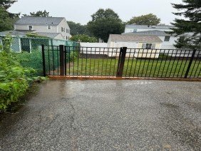 Florino Fence Co - Photo 4