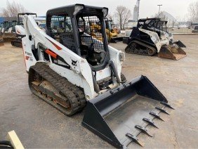 Woodhams Equipment Inc - Photo 1