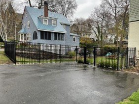 Florino Fence Co - Photo 2