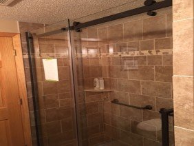 Lakes Glass - Photo 0