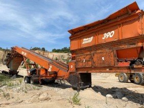 D & L Equipment Inc. - Photo 5