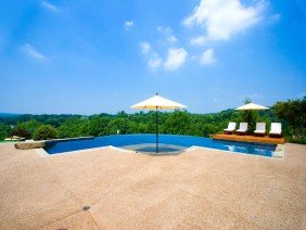 Lothorian LLC - Photo 2