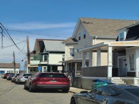 De La Rosa Roofing - Photo -1