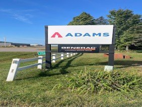 Adams - Photo -1