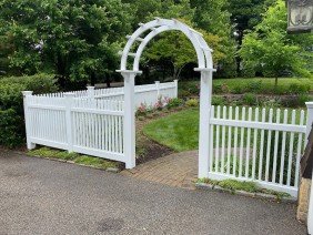 Colonial Fence Co. Inc. - Fence Contractor | Fencing Installation Company / Wholesale - Photo 3