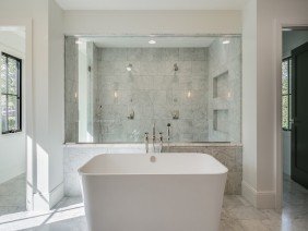 La Marco Homes - Photo 5