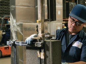 Distribution International - Photo 1