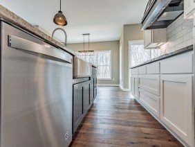 Regenscheid Custom Homes - Photo 0