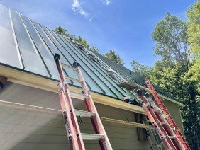 Chris Battaini Roofing & Seamless Gutters - Photo -1