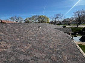 Wisconsin Roofing, LLC - Photo -1