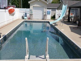 Dolphin Pool & Spa - Photo 0