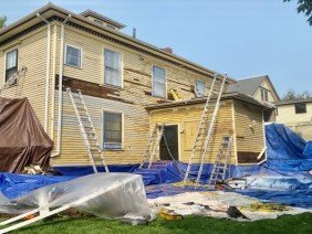 Oliveira Painting & Siding - Photo 4