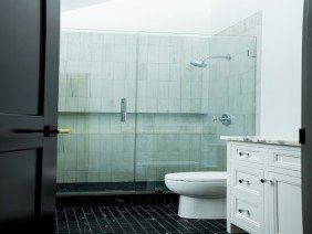 Country Glass - Photo 1