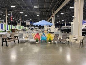 MI Backyard Pool & Spa - Photo 5