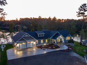 Carriage Custom Homes - Photo 4
