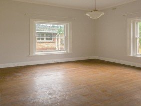 Alex Paint & Stain - Photo 3