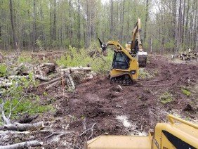 Decaigny Excavating, Inc. - Photo 1