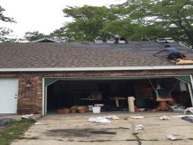 Lake Michigan Construction & Roofing - Photo -1