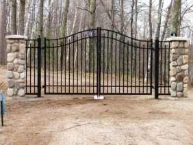 Elite Fence & Deck LLC - Photo 2