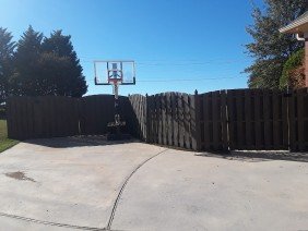 Alex Paint & Stain - Photo 2