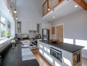 Island Carpentry Inc - Photo 1