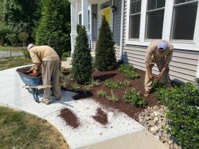 Eastern Grounds Landscaping LLC - Photo 0