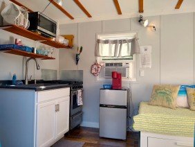 Tiny House Container - Photo 2