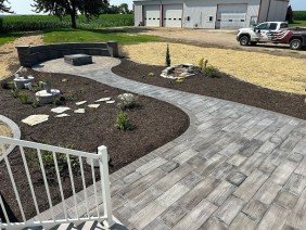 BadgerScape Design & Landscape, LLC - Photo -1