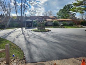 Tulip City Asphalt Paving - Photo 2