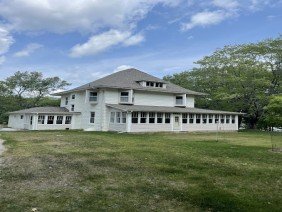 Barnes Construction - Photo 2