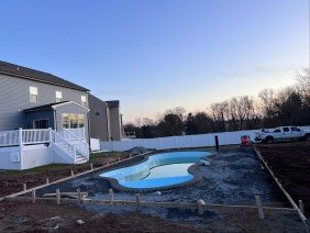 Splash Fiberglass Pool Company - Photo 3