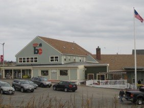 Building Center of Gloucester - Photo 4