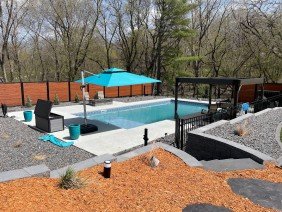 Waterfront Spa & Pool - Photo 5