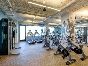 Bradford Floor & Home - Photo 4