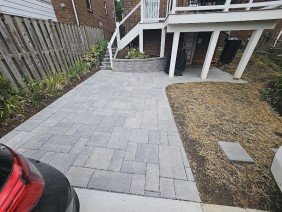 Best Landscape & Construction - Photo 0