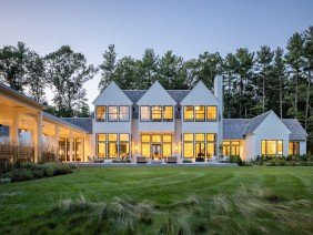 Fallon Custom Homes & Renovations - Photo 5