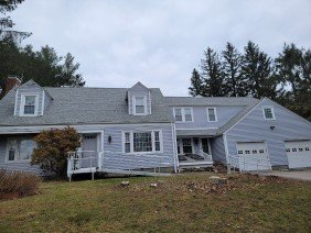 Saunders & Sons Roofing - Photo -1